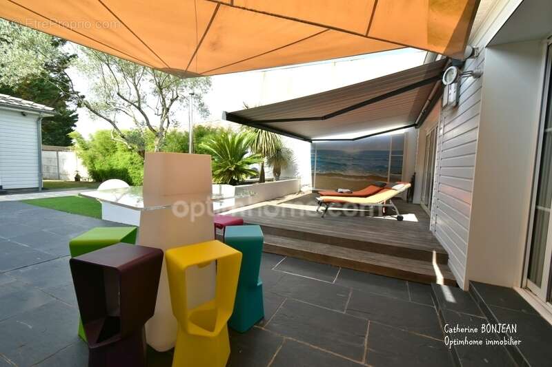 Maison à BLANQUEFORT