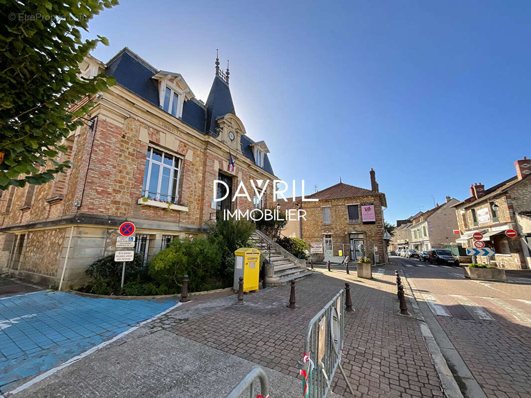 Appartement à MAURECOURT