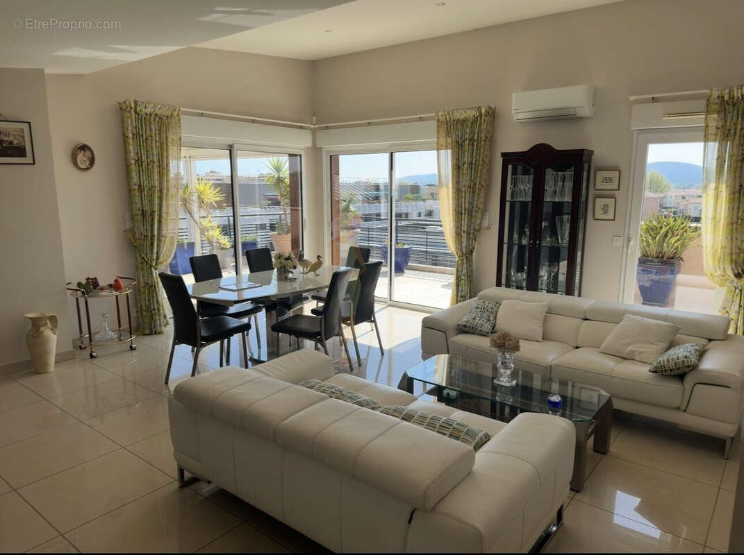 Appartement à FREJUS