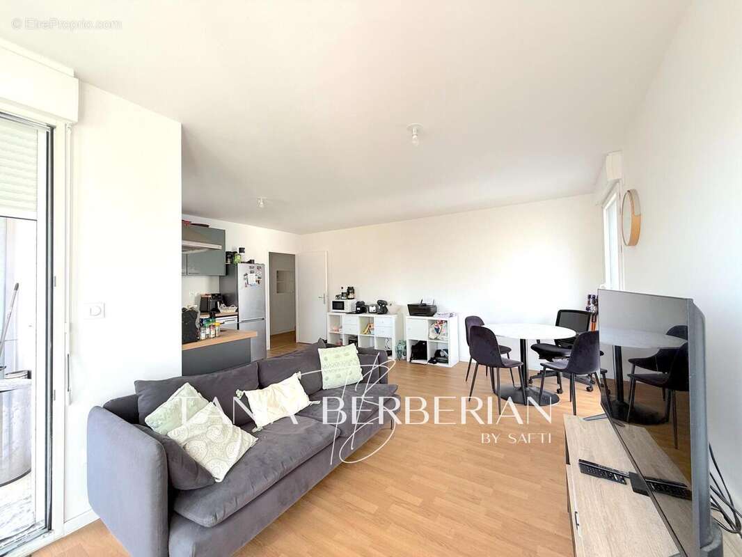 Photo 3 - Appartement à NANTERRE