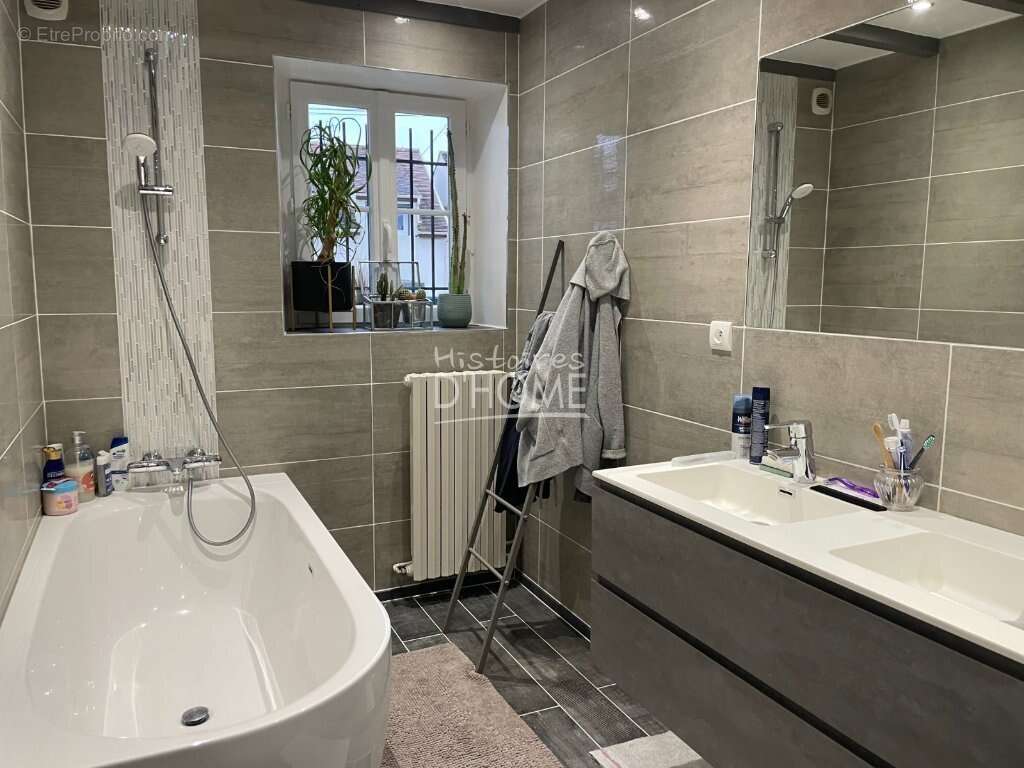 Maison à BANNOST-VILLEGAGNON