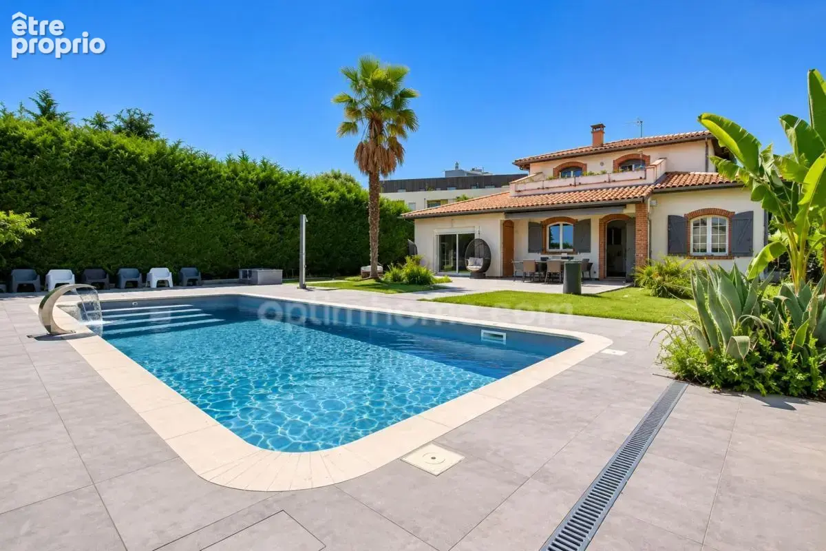 Launaguet – superbe maison familiale de 170 m² avec piscine sur terrain de 1 357 m² - photo 2
