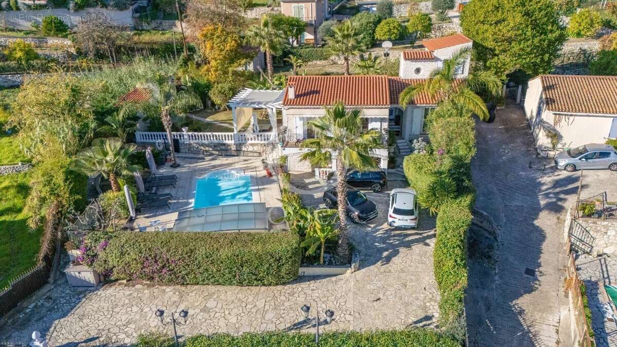 Maison à BEAUSOLEIL