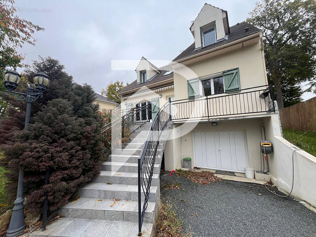 Maison à SAINT-VRAIN