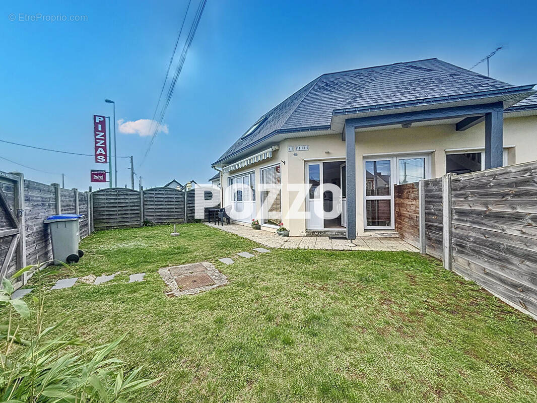 Maison à SAINT-PAIR-SUR-MER