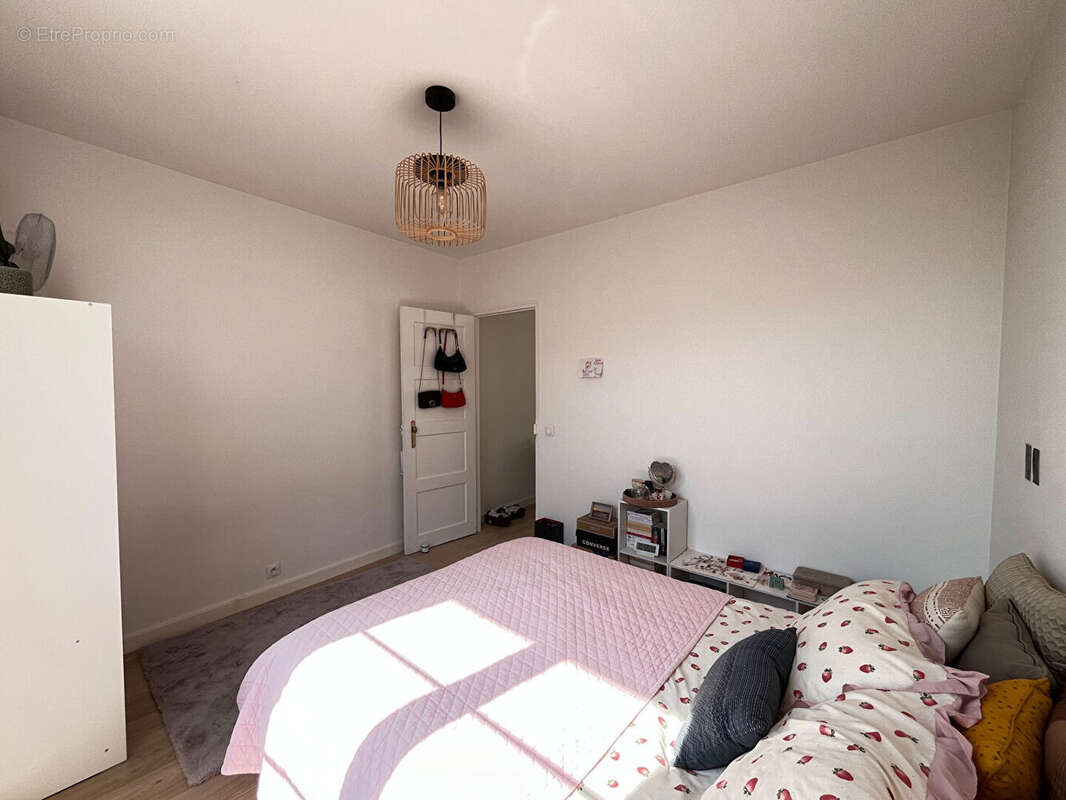 Appartement Saint-Cloud / 2 pièces 27.45 m2 / proche passerelle - photo 8