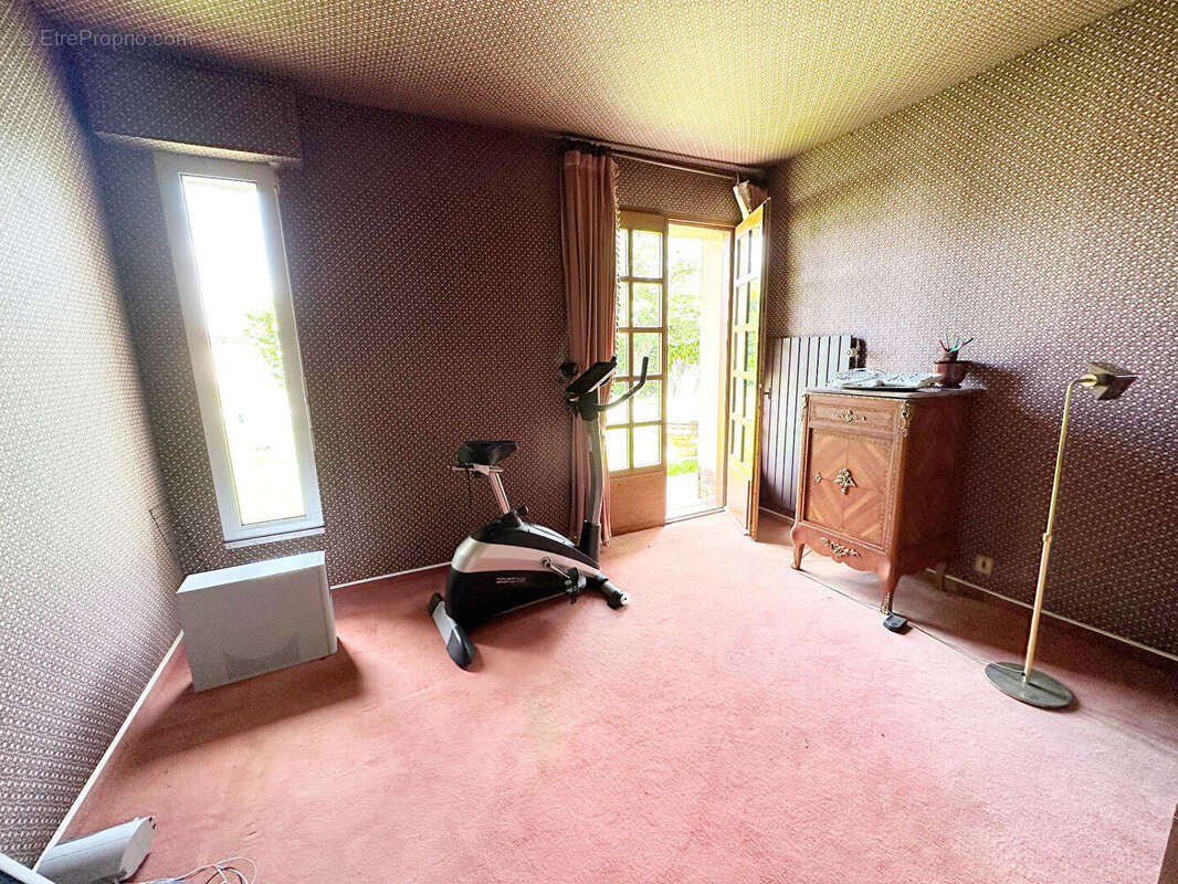 Maison à LA VENDUE-MIGNOT