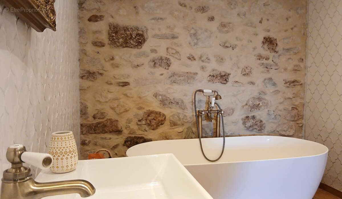 Maison à SAINT-CHINIAN