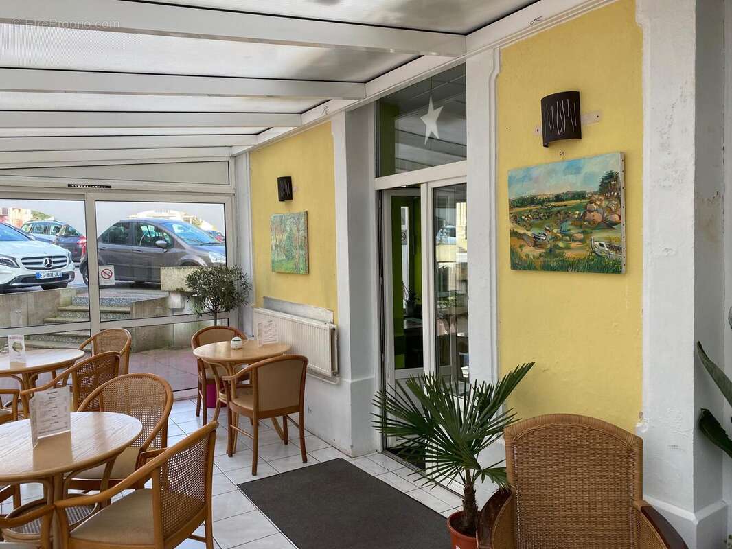 Photo 4 - Commerce à PLOMBIERES-LES-BAINS