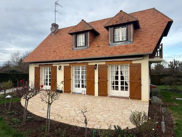 Maison à BEAUMONT-EN-AUGE