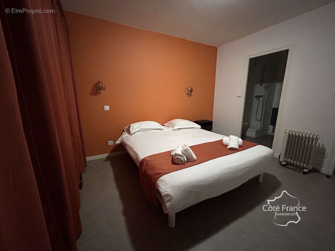 Appartement à PEYRAT-DE-BELLAC