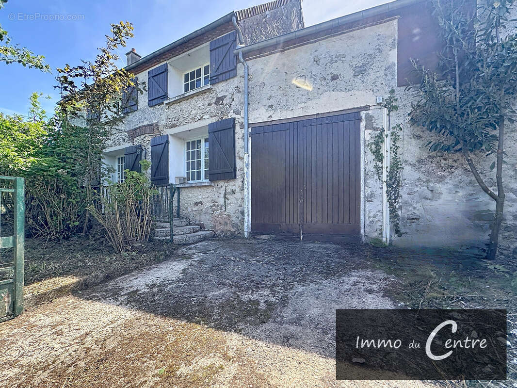 Maison à MONTMIRAIL