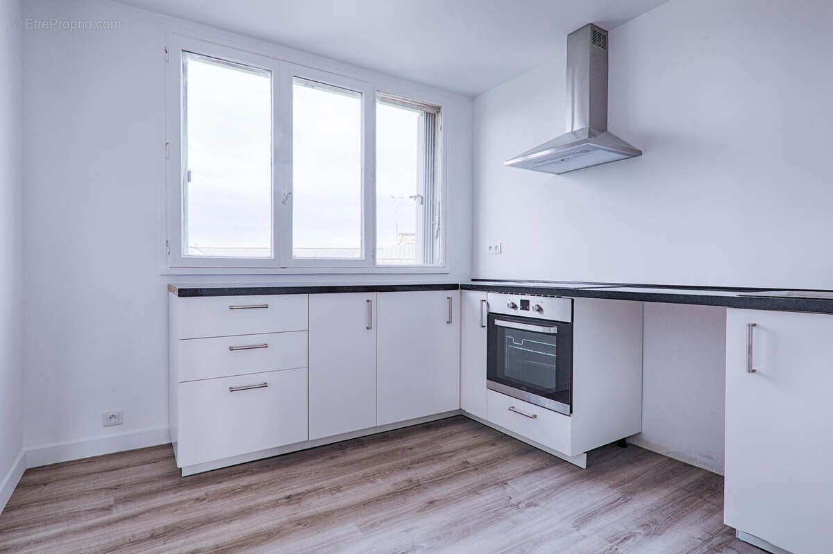 Appartement à CORBEIL-ESSONNES