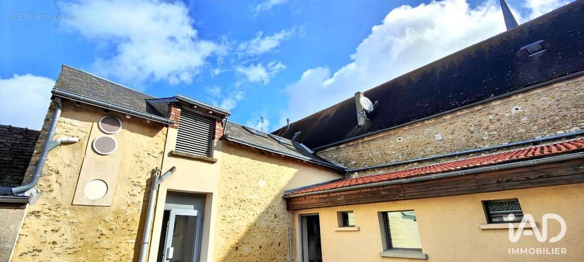 Photo 2 - Commerce à ABLIS