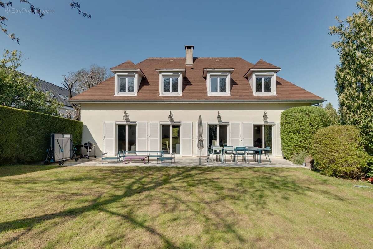 Maison à GARCHES