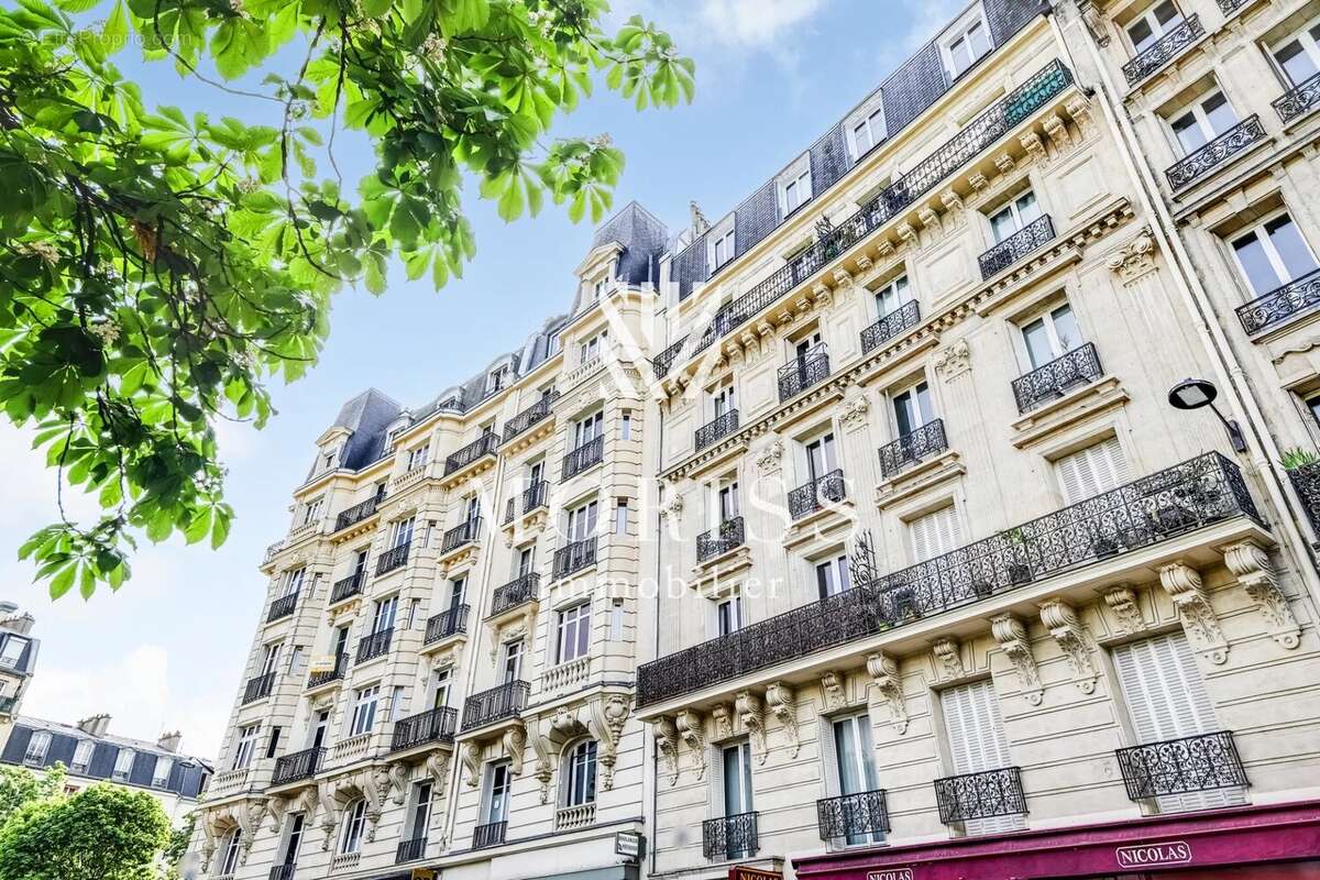 Commerce à PARIS-12E