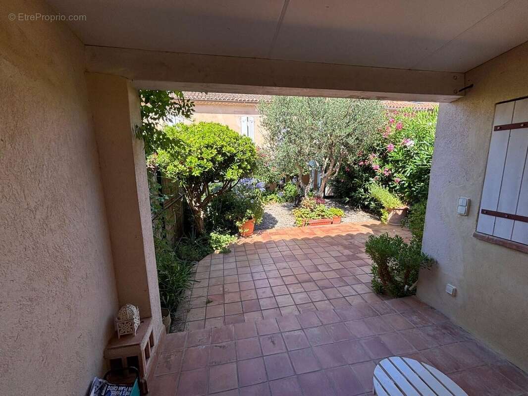 Appartement 56 m² à Hyeres  - photo 4
