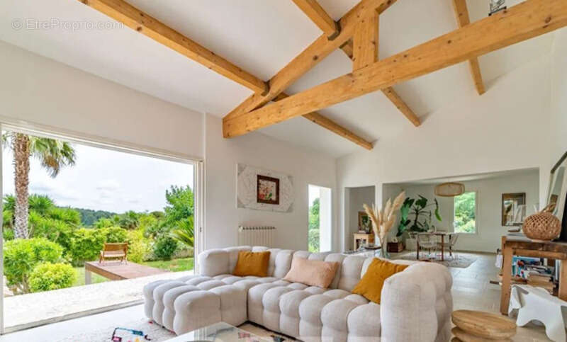 Maison à AIGUES-VIVES