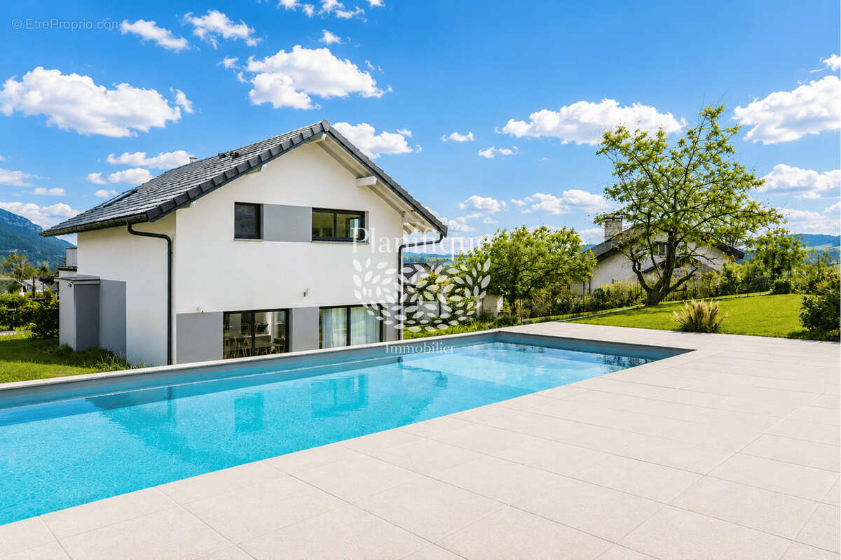 Villa contemporaine 149 m2  Piscine chauffée  Vue Alpes - photo 2