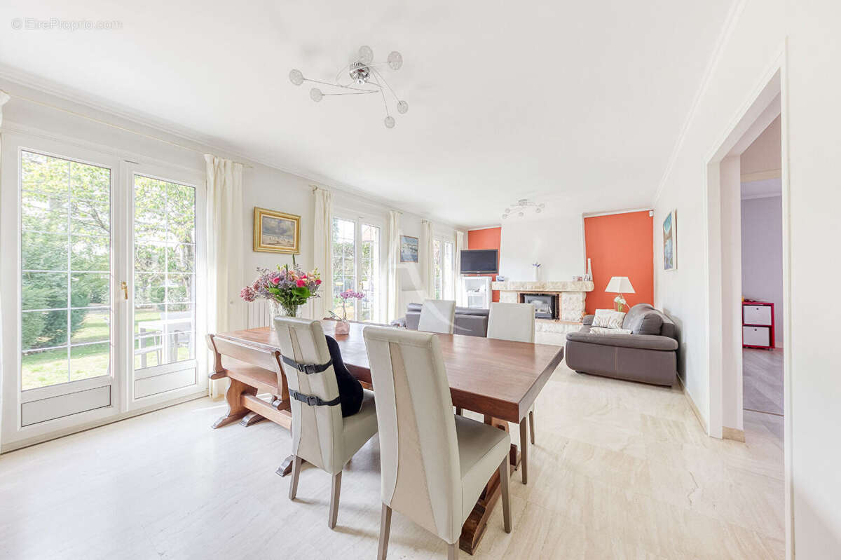 Maison à GOURNAY-SUR-MARNE