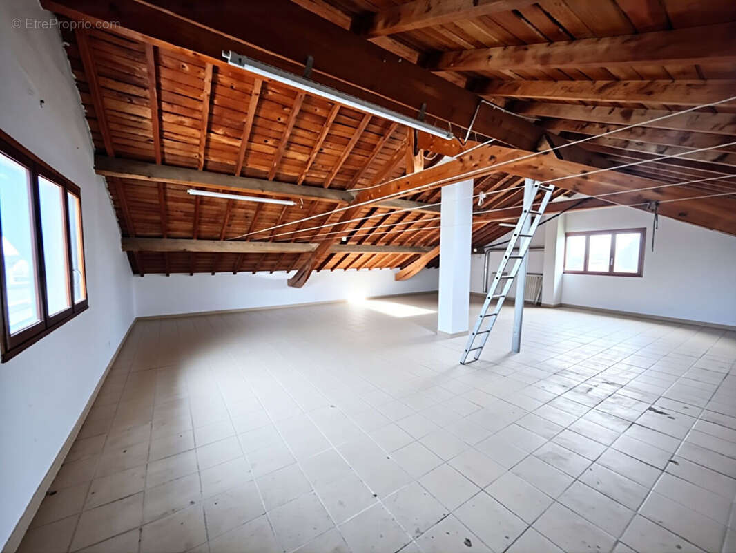 Maison à MIONS