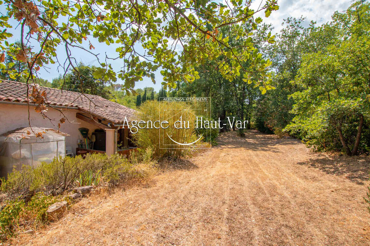 Maison 2 niveaux, maisons d'amis - Investissement locatif - photo 8