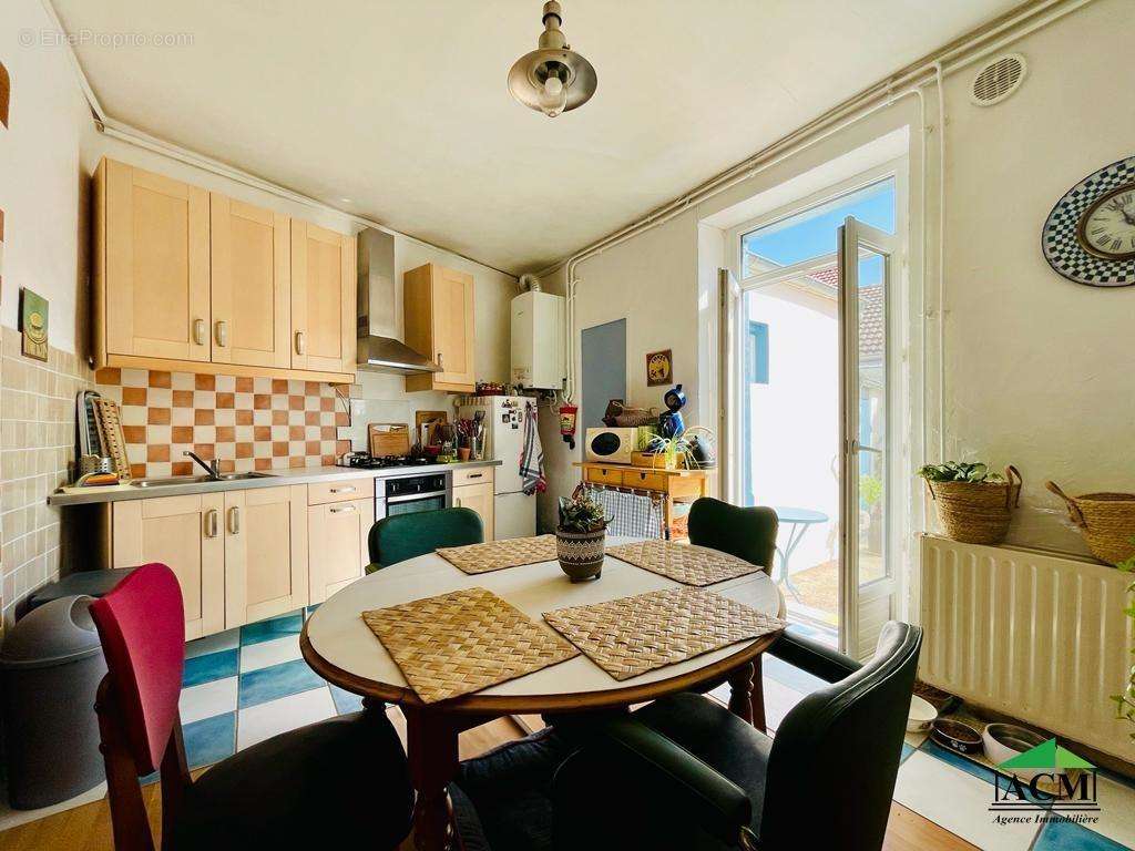 Maison à AUVERS-SUR-OISE