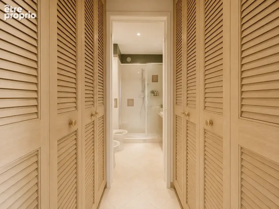 Appartement de 108 m2 -Balcon, vue dégagée, Parking inclus - photo 13