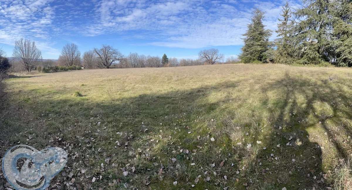 Terrain à REVEST-DU-BION