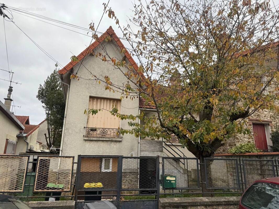 Maison à VILLENEUVE-LE-ROI