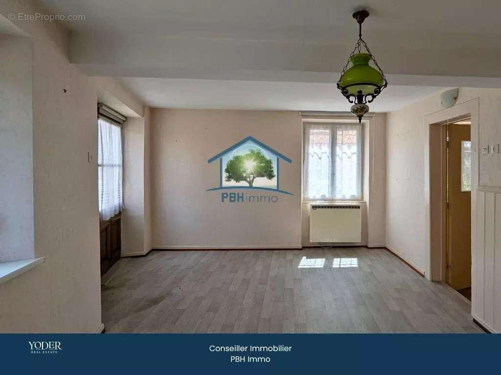 Appartement à UBERACH