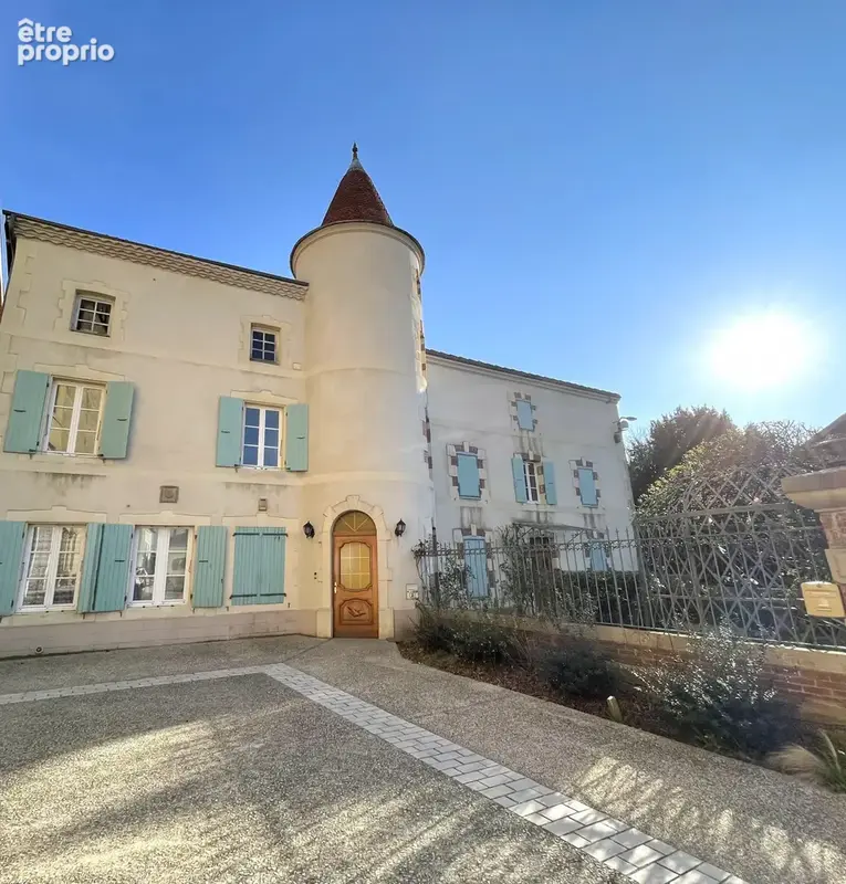 Maison 8 pièces 295 m² à vendre à Le Grand-Serre (26530) - photo 2
