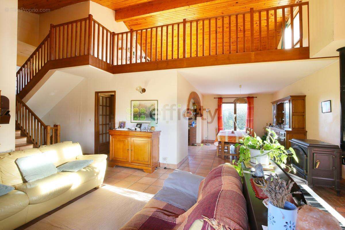 Maison à SAINTE-FOY-D'AIGREFEUILLE