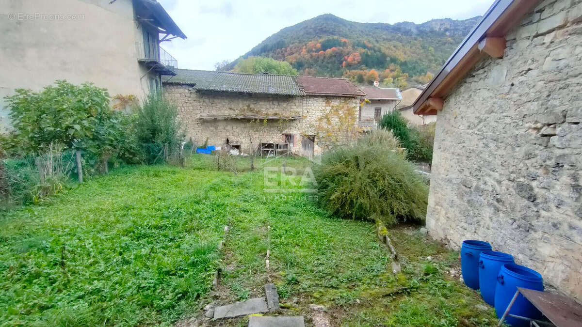 Maison à ONCIEU