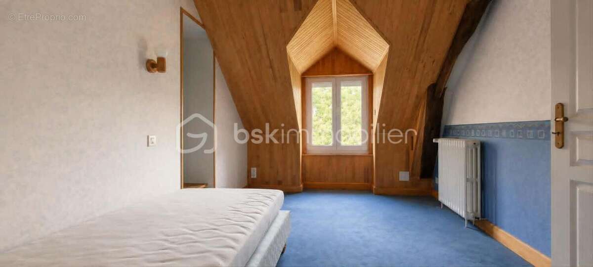 Maison en pierre de 150 m2 avec dépendances - photo 11