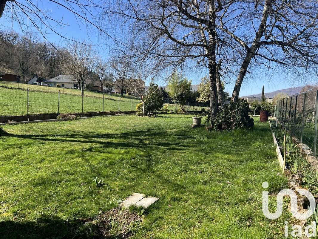 Photo 2 - Maison à SAINT-GENIEZ-D&#039;OLT