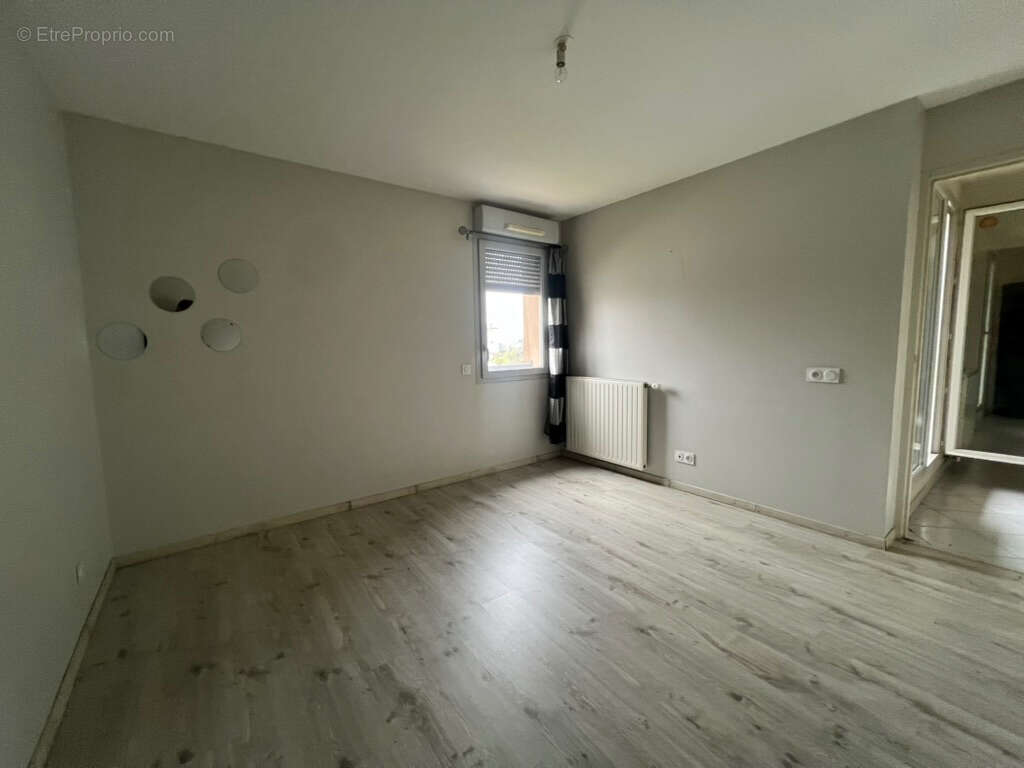 Appartement à RILLIEUX-LA-PAPE