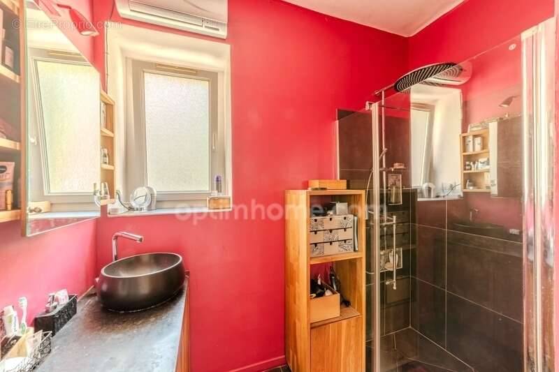 69004 Lyon – appartement lumineux - 4 pièces - 2 chambres - toit-terrasse -proximité commodités – 15 minutes du parc de la Tête  - photo 7