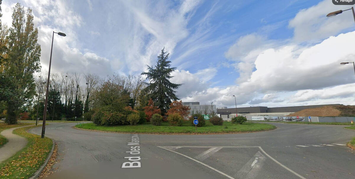 Parking à PALAISEAU