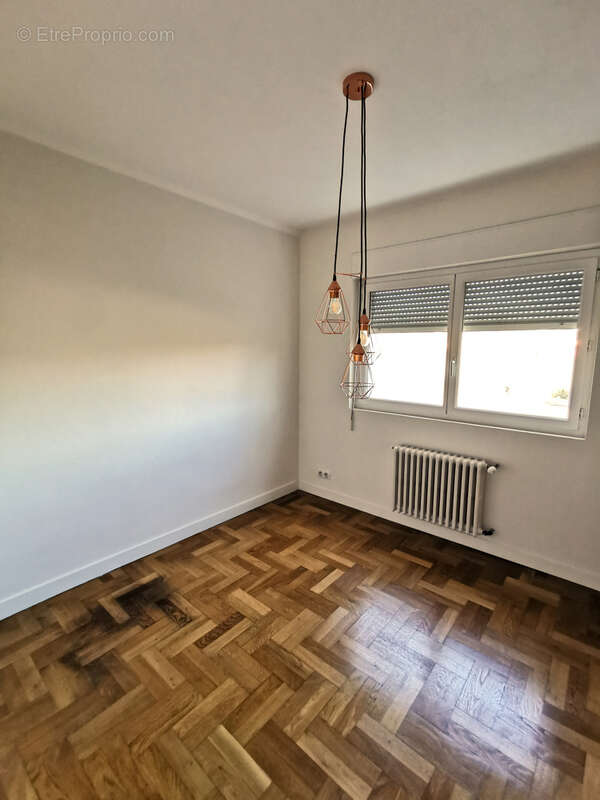 Maison rénovée avec jardin 2500m2 et grand atelier - photo 12