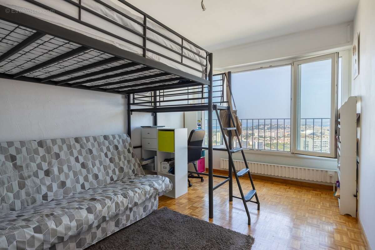 ***visite virtuelle disponible...super rouvière...marseille 9ᵉ...5 pièces de 96m²...vue mer & calanques...13eme etage...terrasse - photo 5