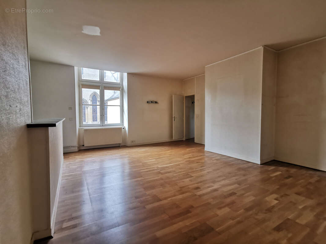 Appartement à rénover   Hôtel particulier au cœur de Bayeux - photo 2