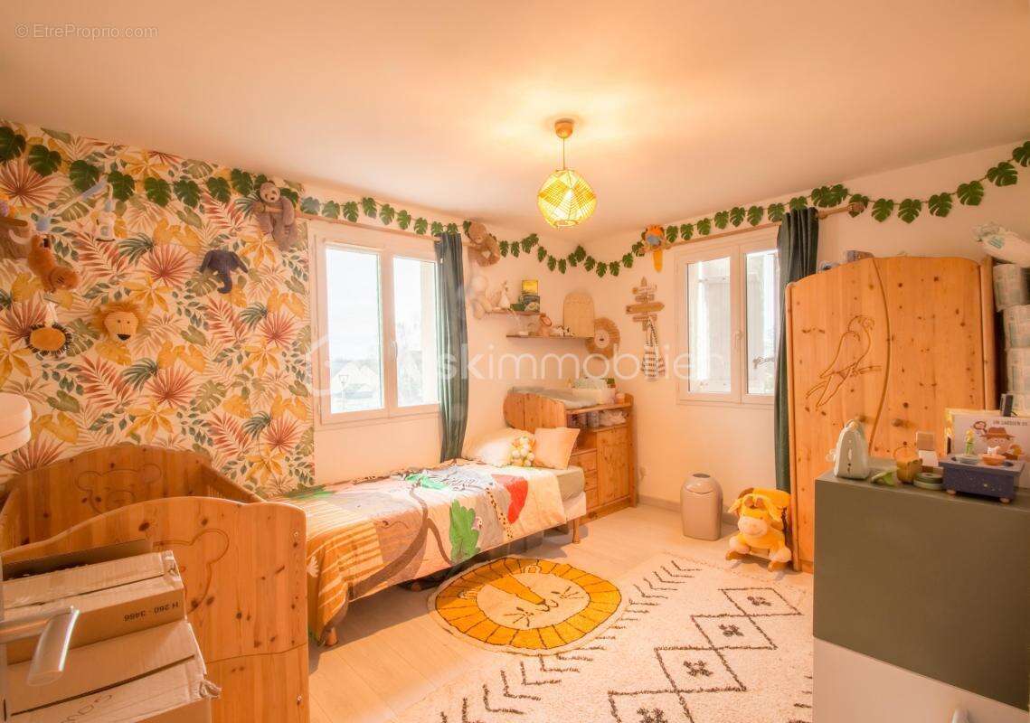Maison à LINAS