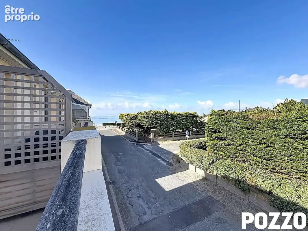 Appartement Barneville Carteret 2 pièces 38.22 m2 - 50 mètres de la mer - appartement + garage - photo 6