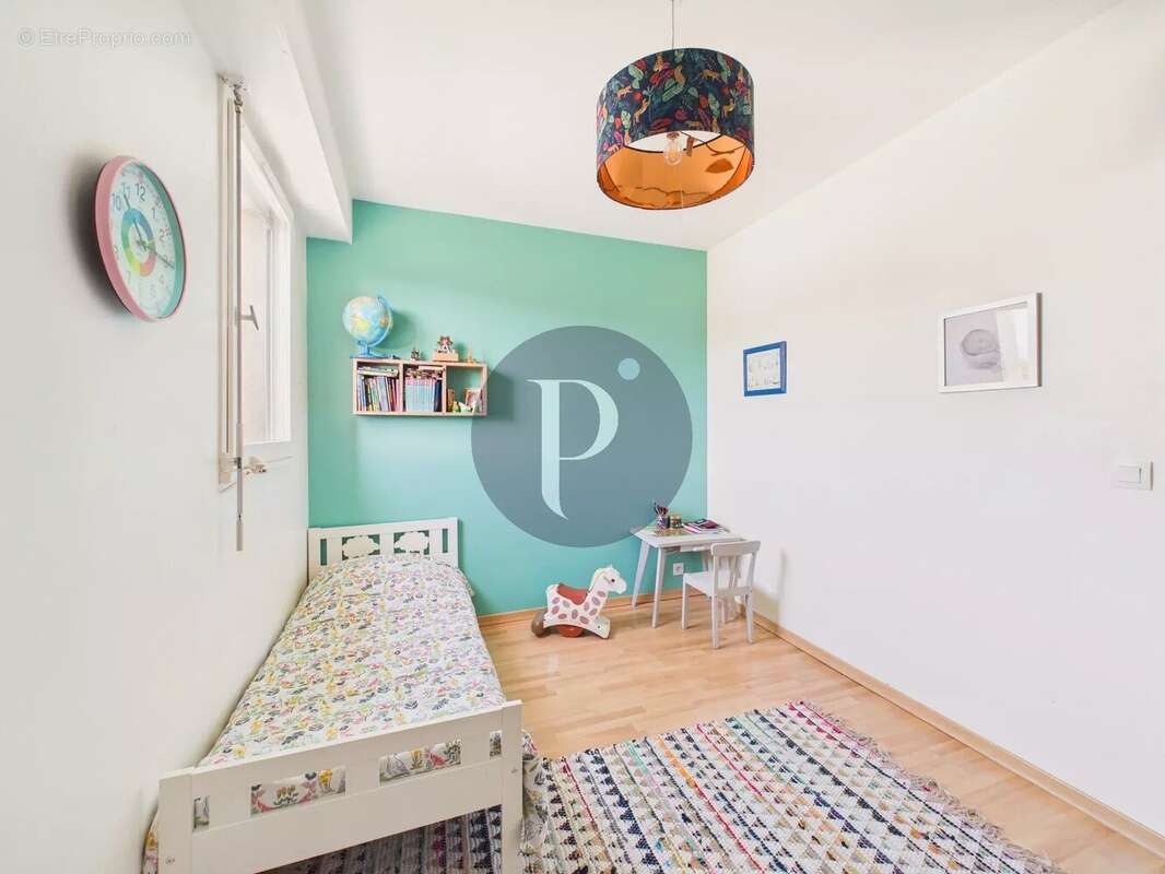 Appartement à VERRIERES-LE-BUISSON