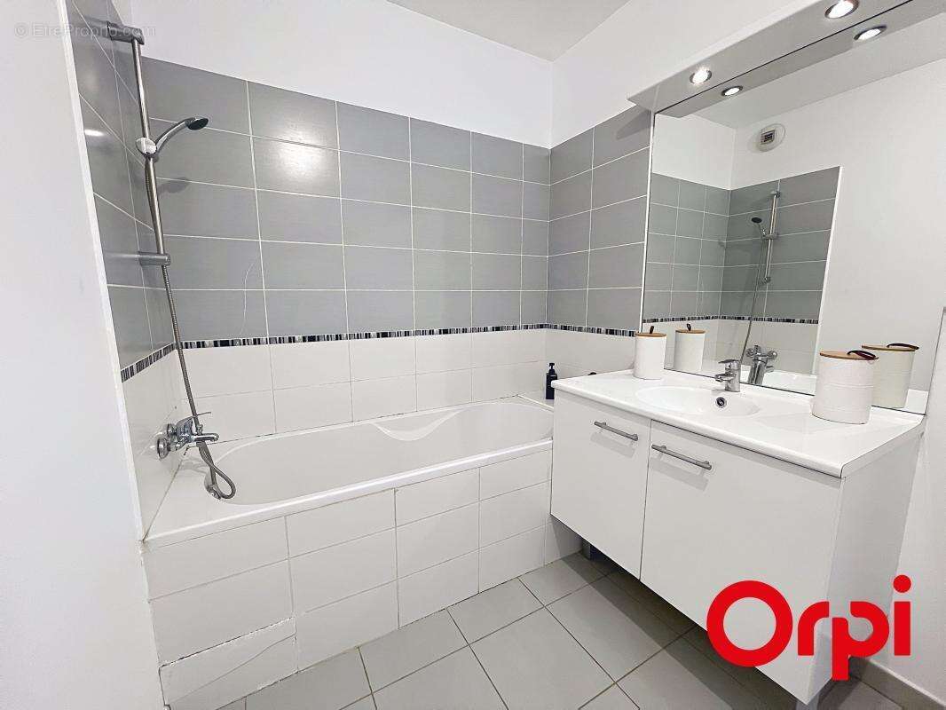 Appartement à MARSEILLE-12E