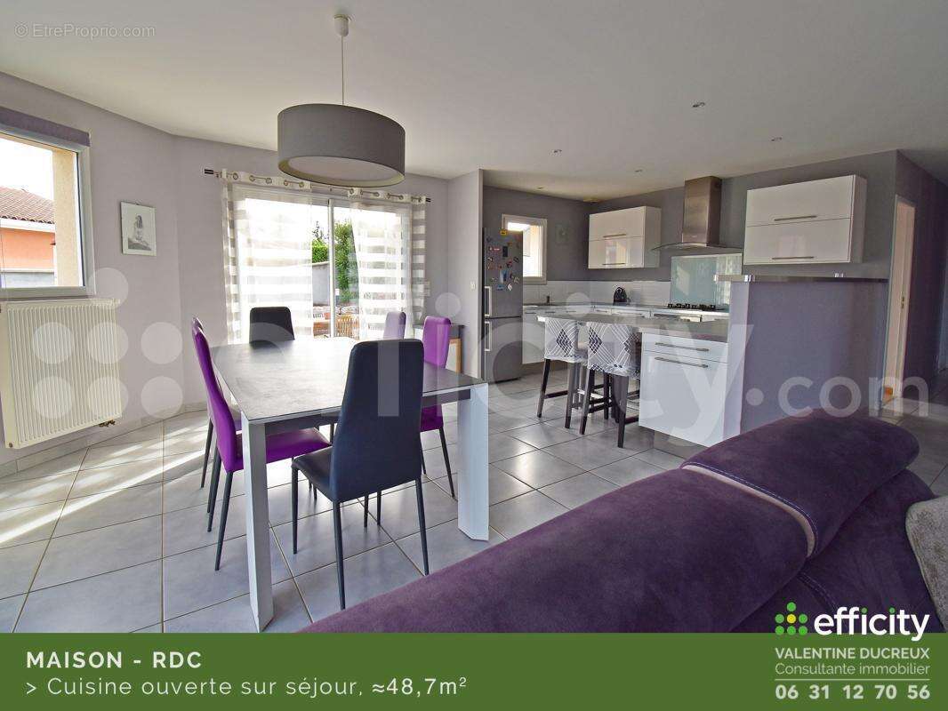 Maison à CHAZELLES-SUR-LYON