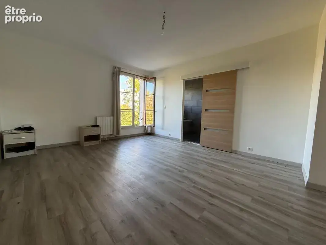 Pontoise – 174 m² habitables et 70 m² de combles : imaginez la suite ! - photo 10