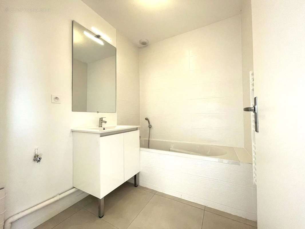 Appartement à VERNET