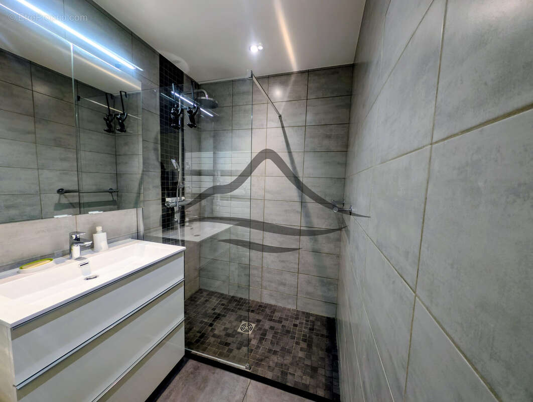 À VENDRE   Appartement T2 de 50 m2 entièrement rénové   Chambéry - photo 5